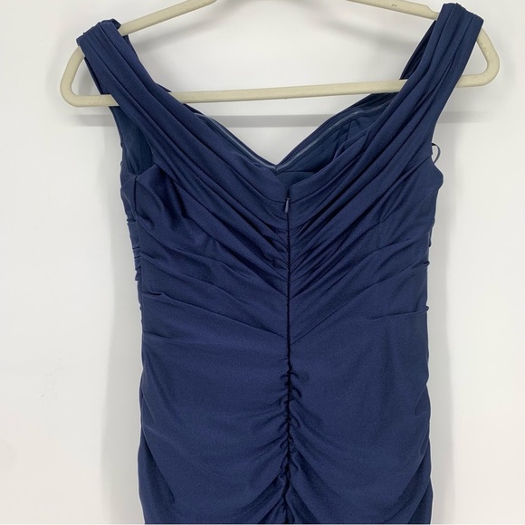 La Femme Navy Ruched Off the Shoulder Formal Gown Size 4 - Picture 5 of 7